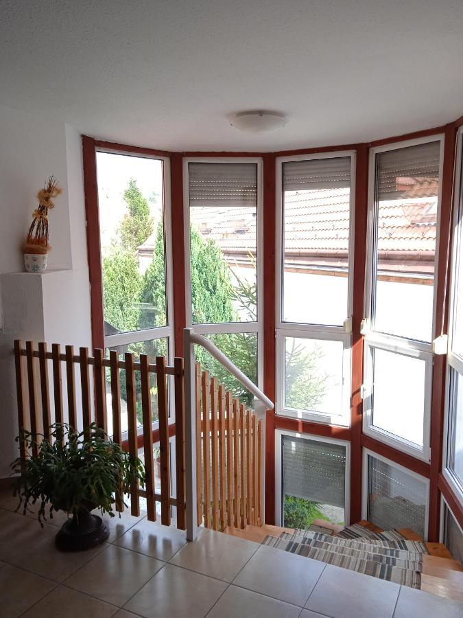 Agria Wellness Guesthouse Eger Ngoại thất bức ảnh
