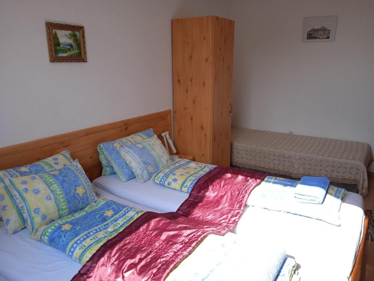 Agria Wellness Guesthouse Eger Ngoại thất bức ảnh